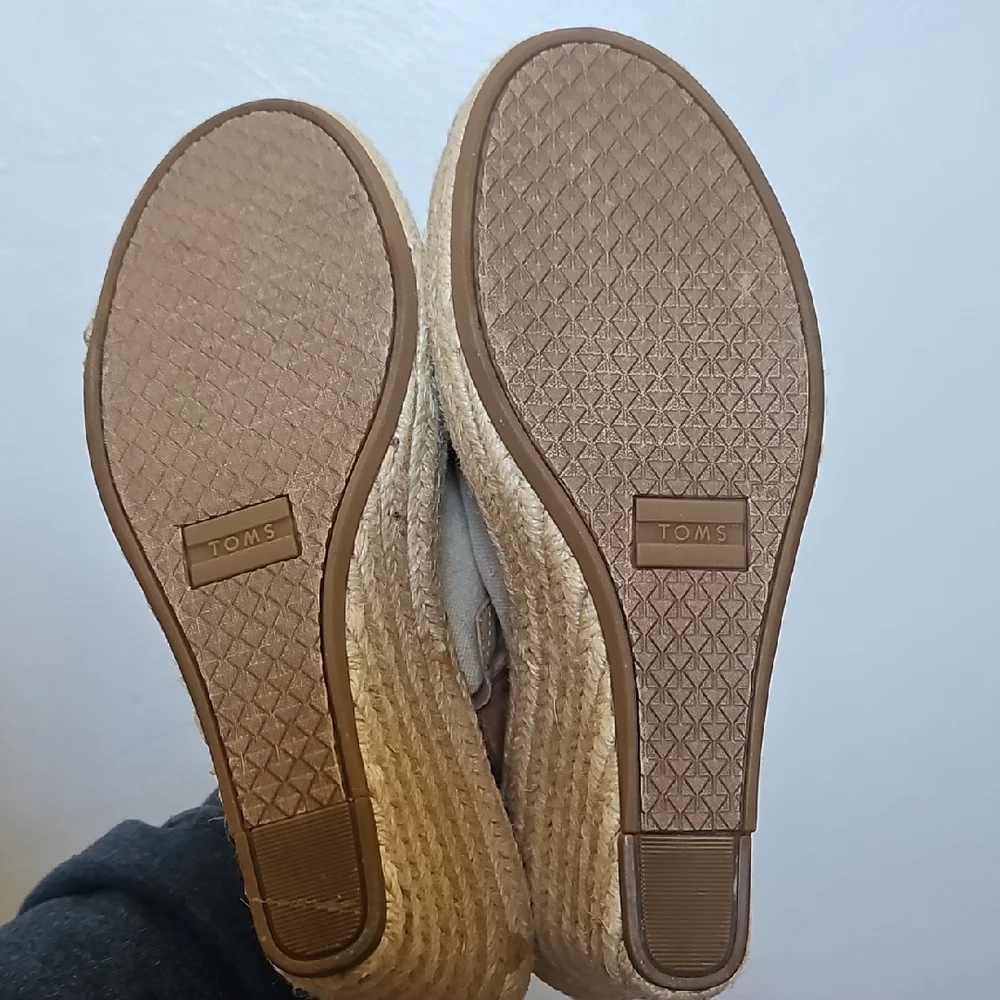 Toms Cream Espadrilles, Monica Wedge Sandal - Picture 7 of 9
